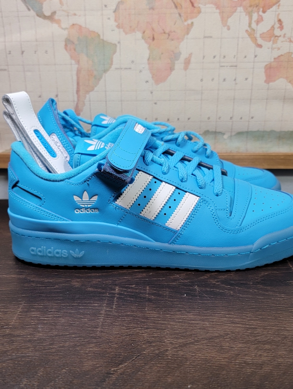 BRAND NEW Adidas Forum Low Sky Rush Men's Size 11.0
